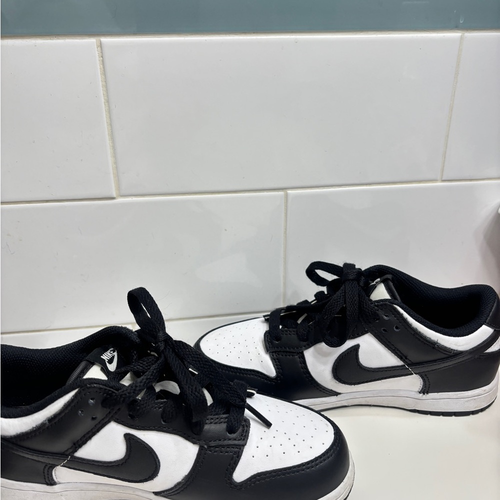 Nike Kids Dunk Low Sneakers - Picture 6 of 8